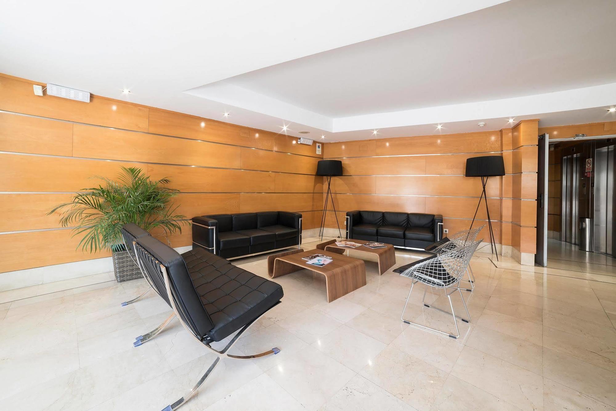 Infanta Mercedes Madrid Exterior photo