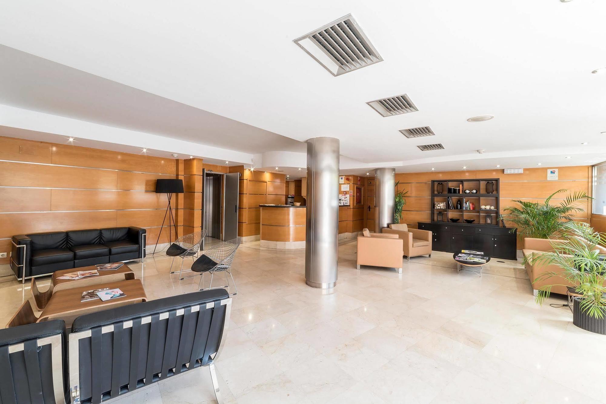 Infanta Mercedes Madrid Exterior photo